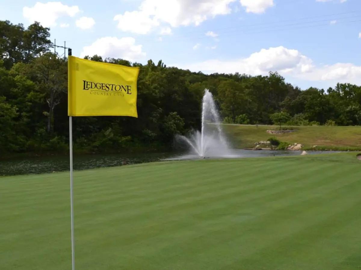 Golf On Site - Walk-In Shower - Jetted Tub - Free Attraction Tickets Included Брэнсон Экстерьер фото